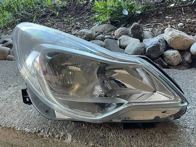 Opel Fari: Original Opel Corsa D Scheinwerfer Rechts! – Usato da Frauenfeld venduto da June014 1