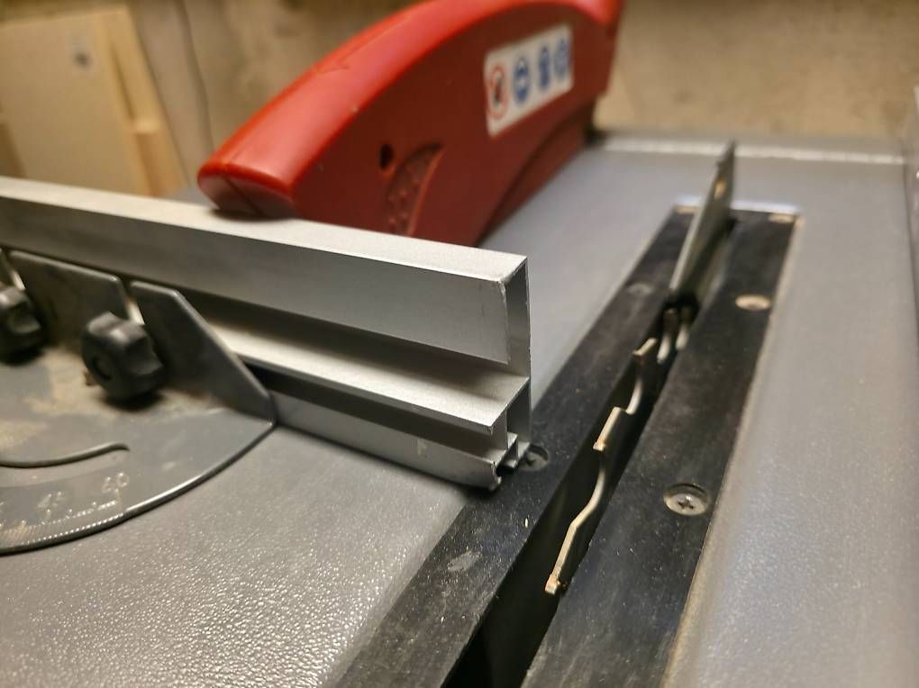 Seghe: Tischkreissäge RT-TS 1221 – Usato da Stettlen venduto da fribi60 2