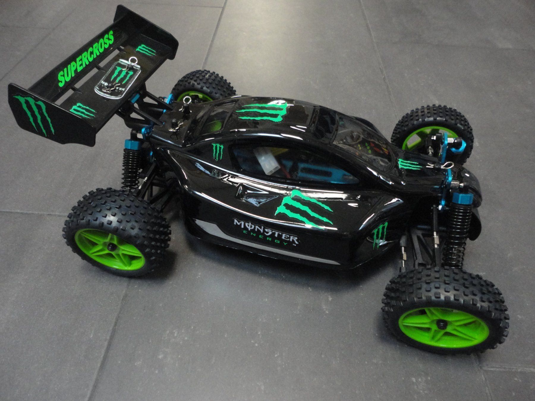 Modellismo RC: 4WD Buggy komplett-Set 1:10 NEU – Nuovo e nell'imballaggio originale da Horgen venduto da RcModell