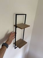Petite étagère murale