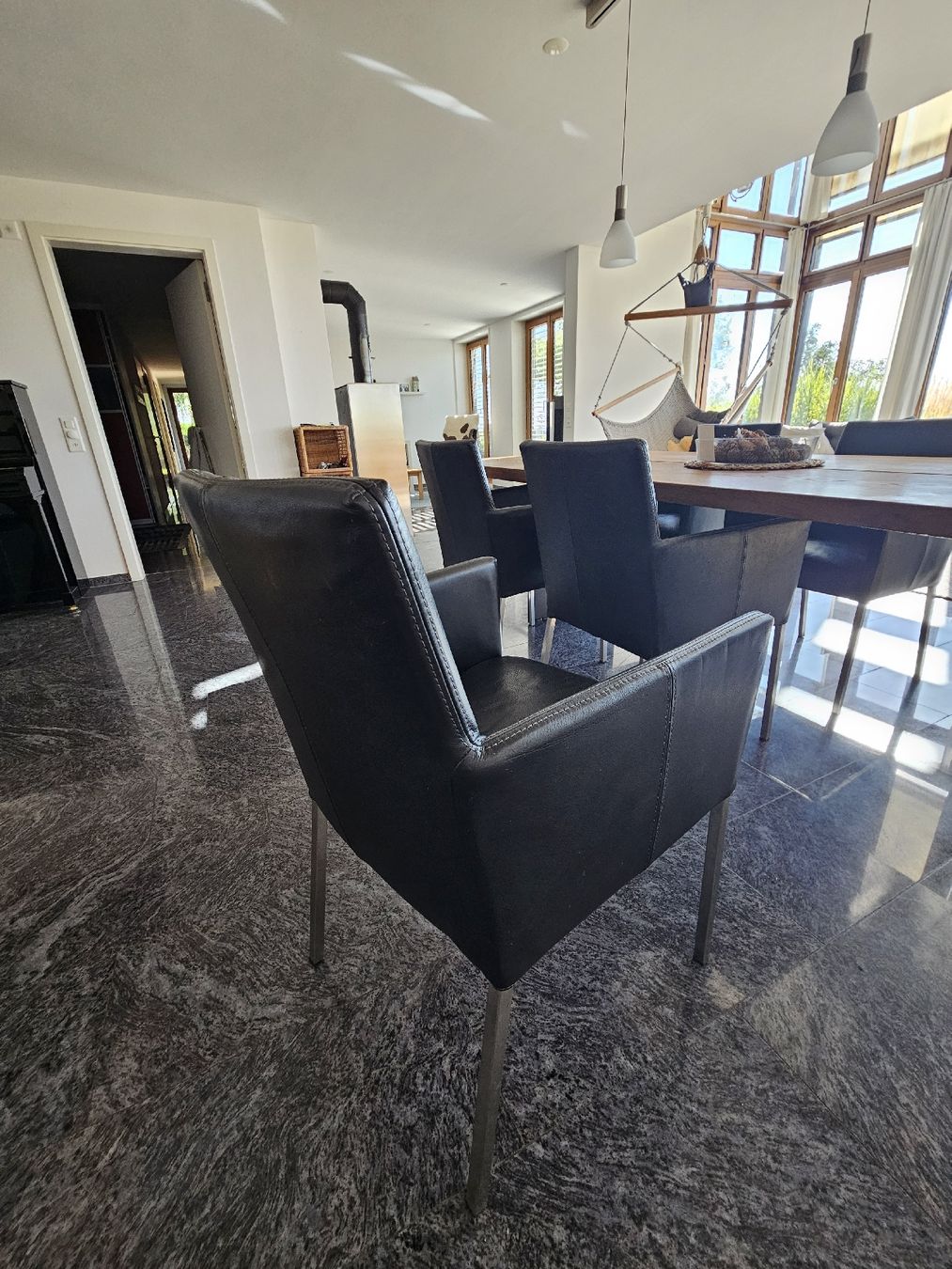 Interio Chaises: 6 Esszimmerstühle Kunstleder – D'occasion à Hosenruck par Toggi4 1