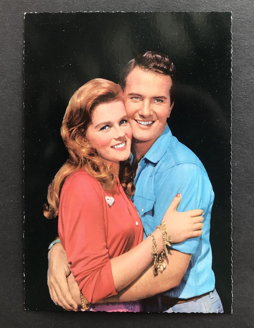 Ansichtskarten: ANSICHTSKARTE ANN MARGRET & PAT BOONE – Gebraucht aus Ostermundigen von wini63