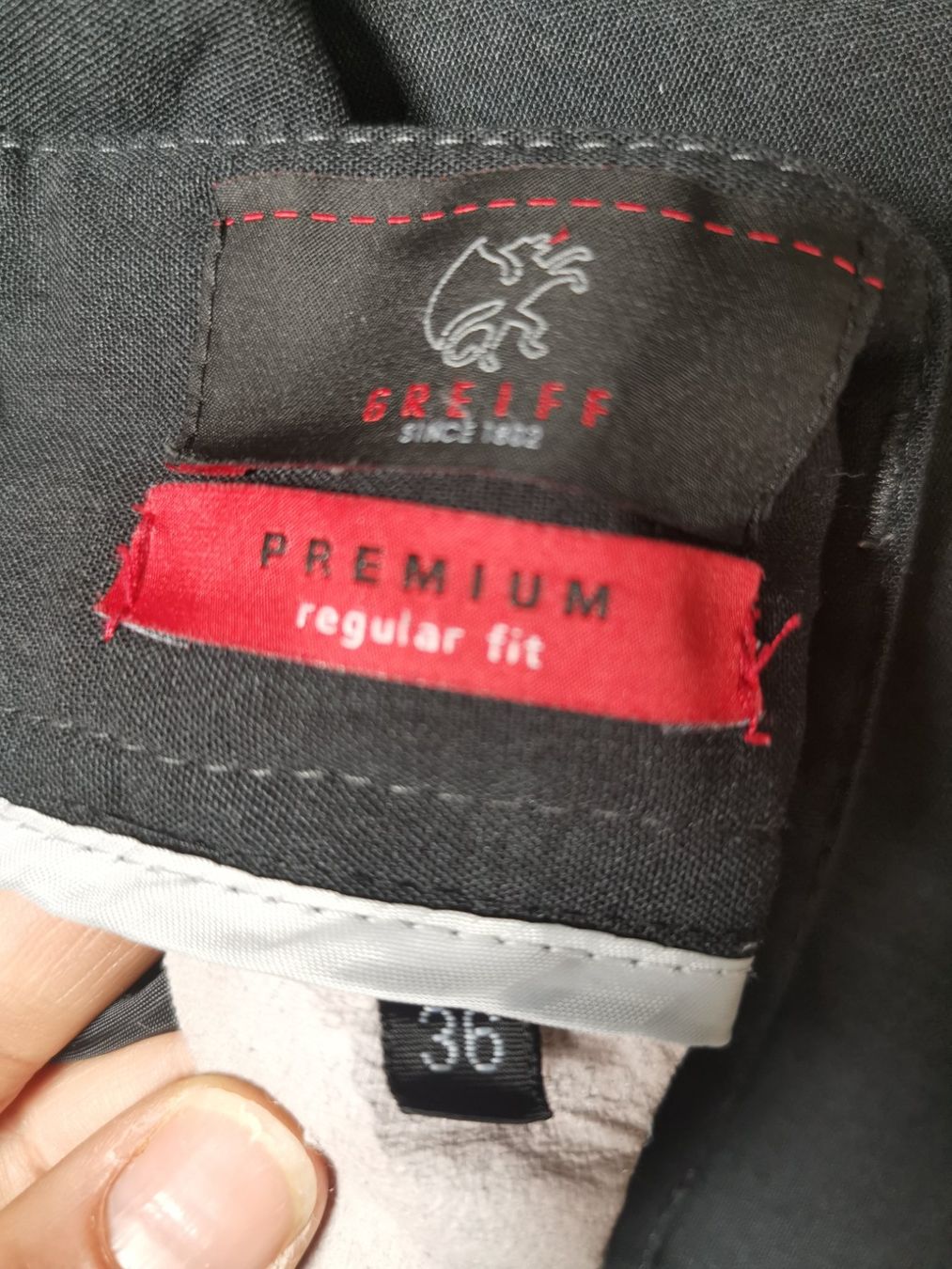 Completi & Tailleur: Anzug / Greiff / Blazer 32 / Hose 36 / grau – Usato da Gelfingen venduto da Meierbeat 6