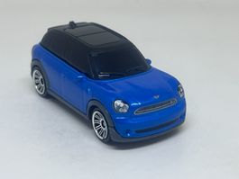 Matchbox 2011 Mini Cooper Countryman #681