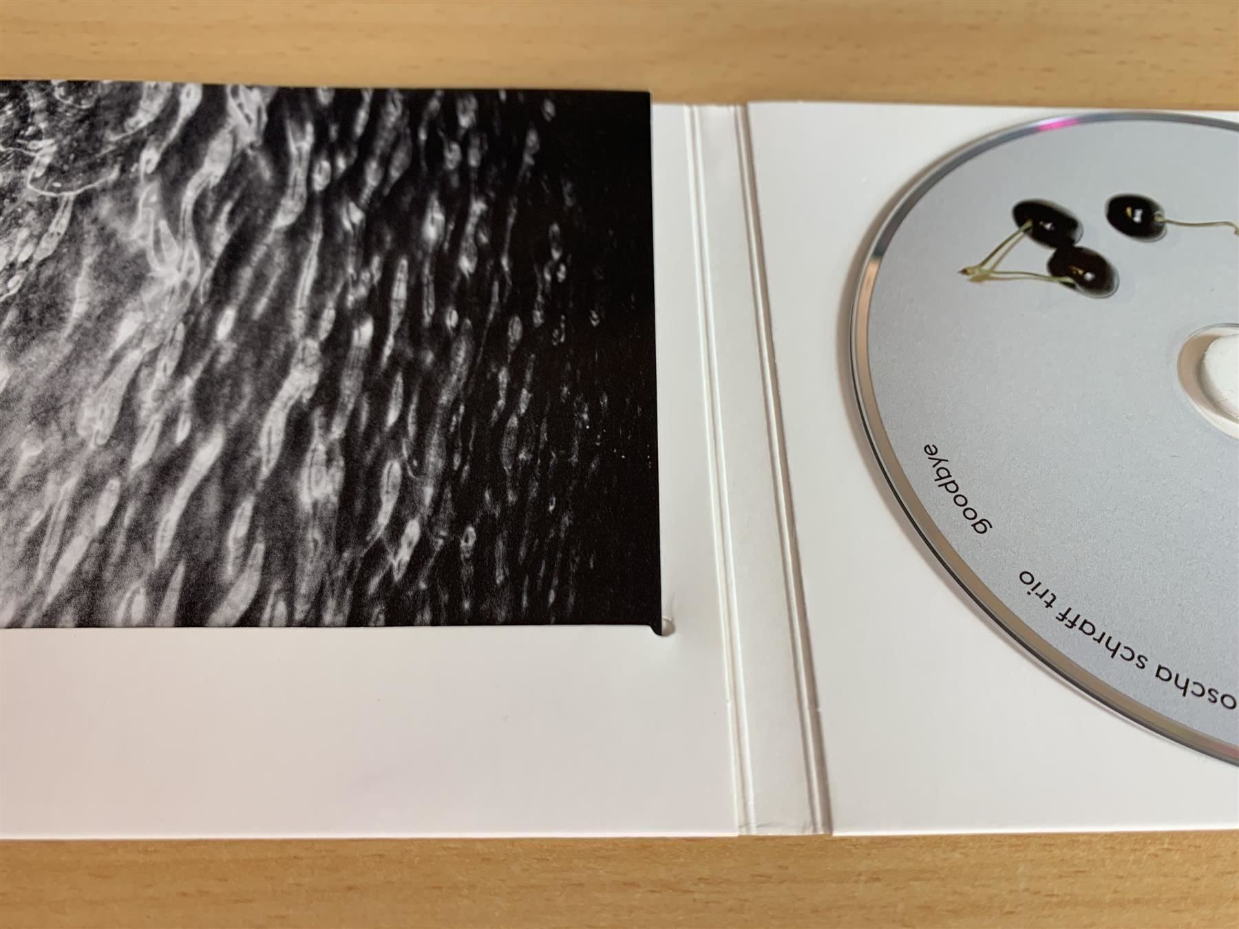CDs: Joscha Schraff Trio - Goodbye - Signiert – Gebraucht aus Rikon im Tösstal von Alpenmutz 2