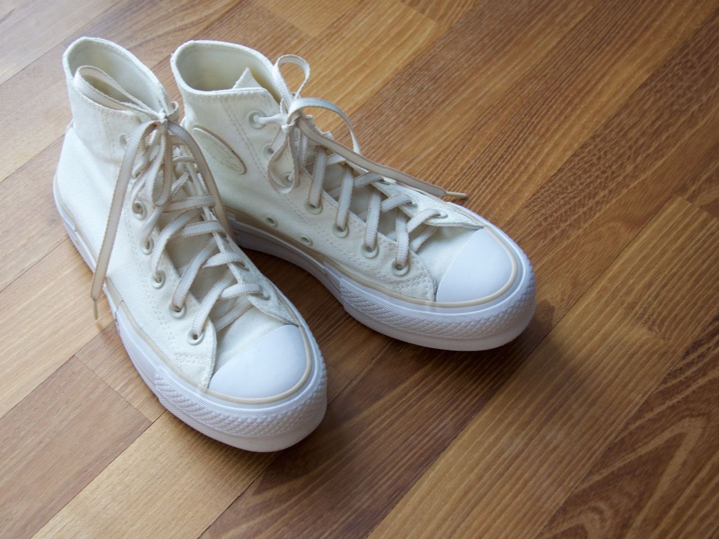 Converse Scarpe per ragazze: CONVERSE "ALL STAR" Sneaker, Gr. 36 – Nuovo (secondo la descrizione) da Uetikon am See venduto da Vil4523