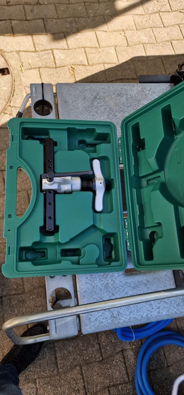 Tutte le macchine: Bördelgerät RF-888-Z Refco – Nuovo (secondo la descrizione) da Tagelswangen venduto da Axel_36 1