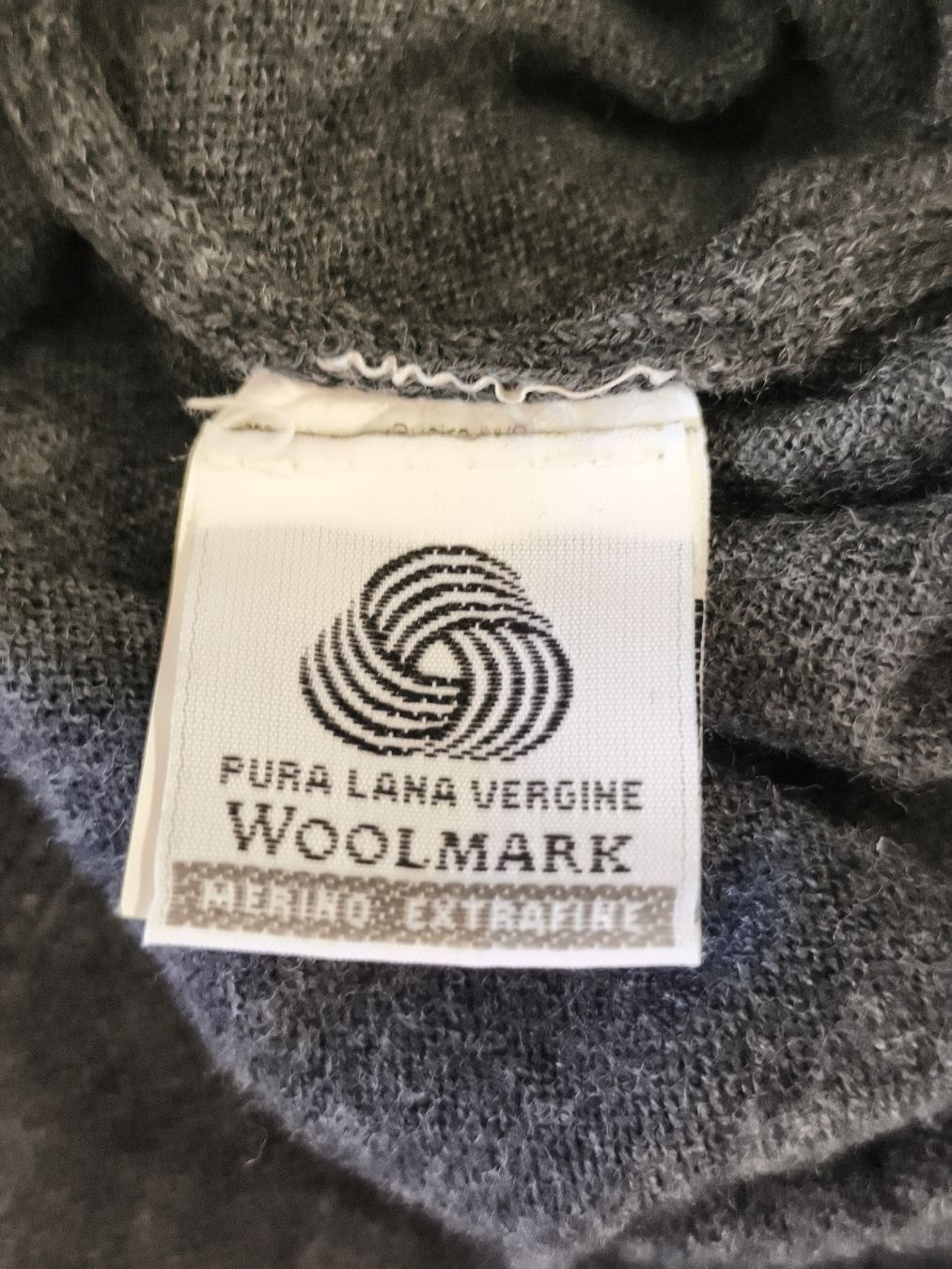 Maglioni & Felpe: Warren & Parker Herren Pullover V-Ausschnitt  Gr.XL(A16) – Usato da Künten venduto da Schnaepplihuus 2