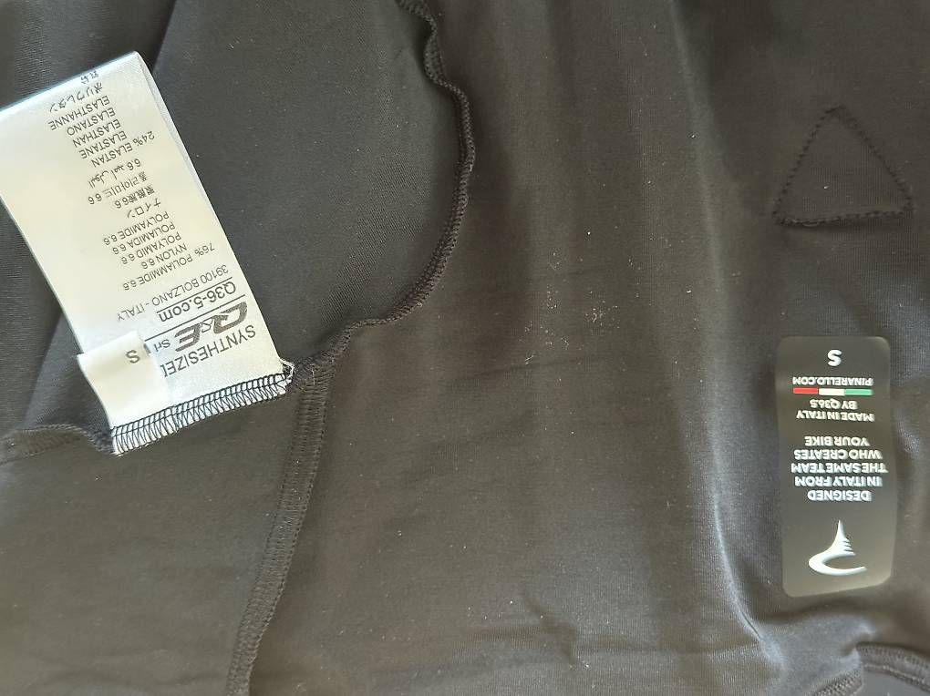 Hosen: Pinarello Q36.5 bib shorts S – Neu (gemäss Beschreibung) aus Basel von nat_pry5 1