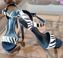 Gloria Ortiz Sandalen Zebra Muster Grösse 38