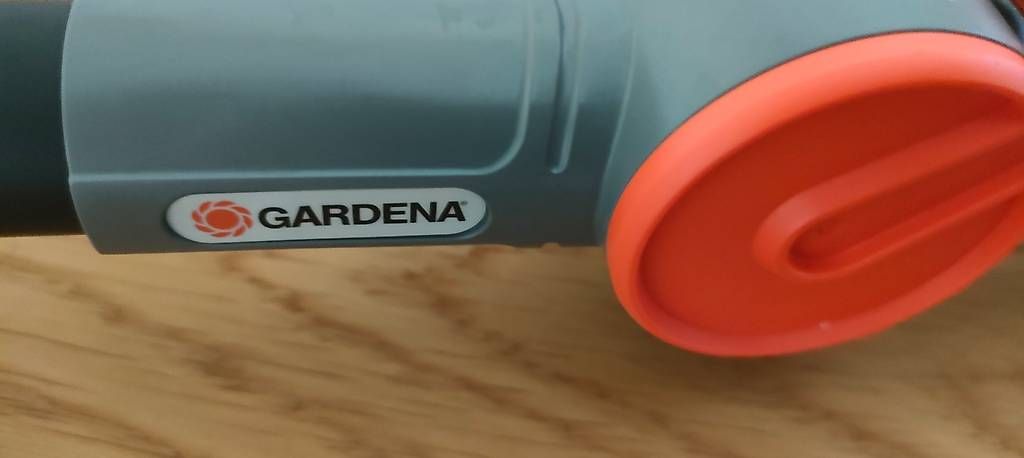 Gardena Autres articles pour la maison: Gardena Gartenbürste mit Stiel – Neuf (Voir description) à Kilchberg ZH par evahug 1