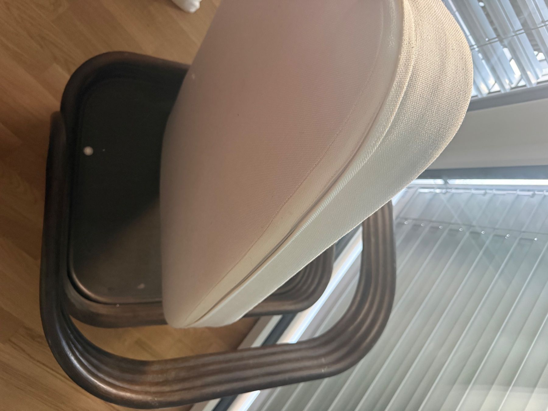 H&M Poltrone: Sessel mit Kissen - – Usato da Zürich venduto da Kluxus 6