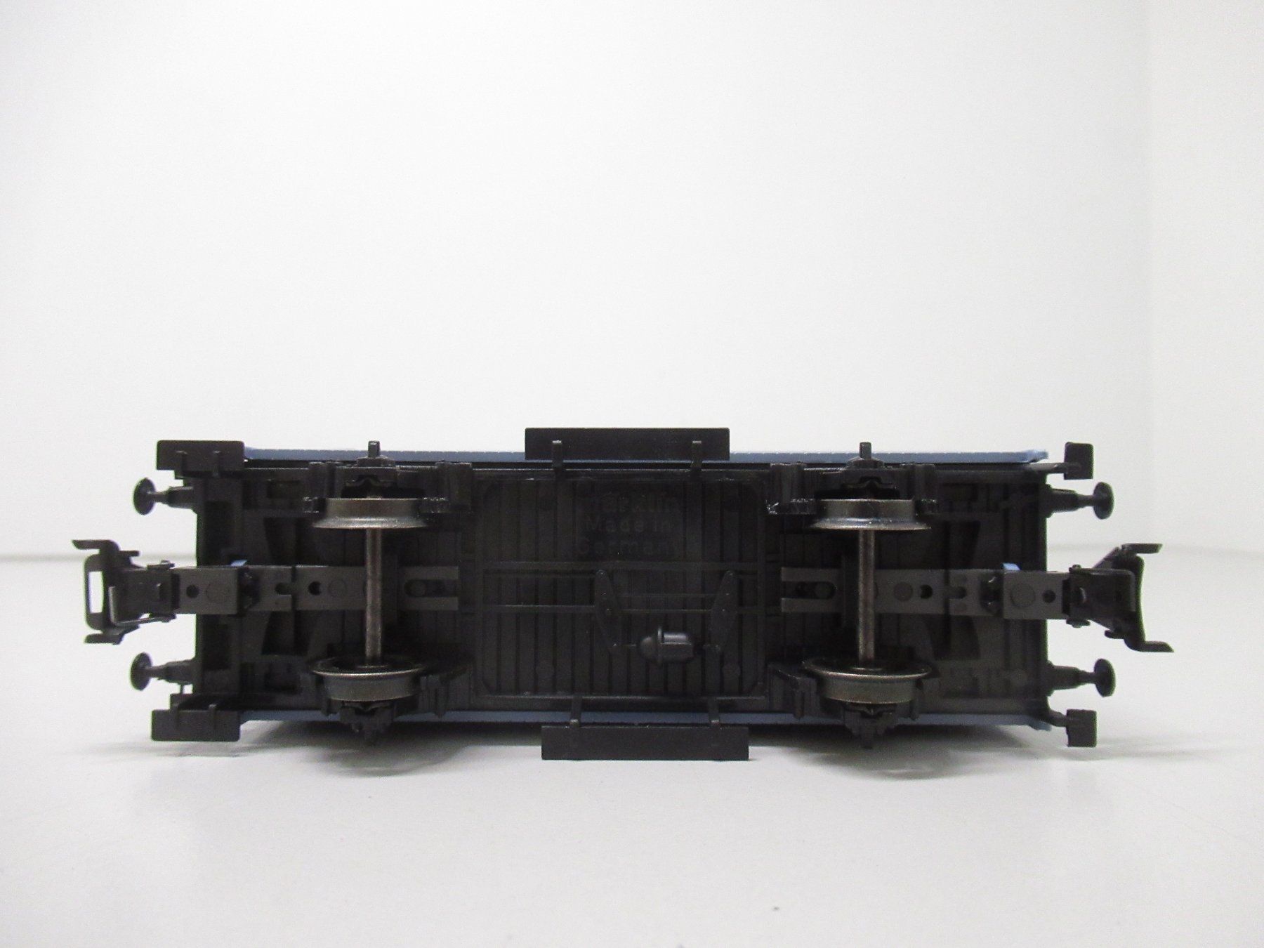 Märklin Modellini di ferrovie: Märklin ged. Güterwagen "Info-Tage 2001" Wechselstrom H0 – Usato da Basel venduto da mhmarken 5