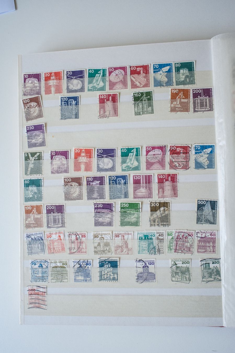 Alben: Briefmarken: Album mit 32 Seiten – Gebraucht aus Schwerzenbach von floridan 1