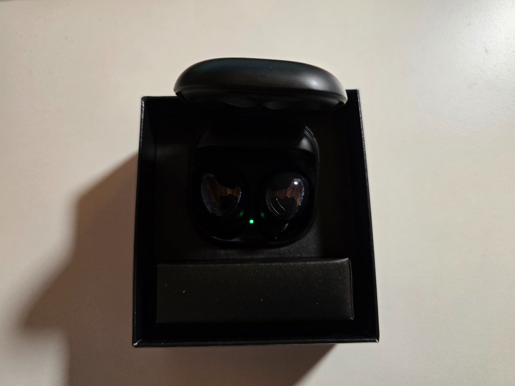 Samsung Cuffie: Samsung Galaxy Buds Pro, OVP – Nuovo (secondo la descrizione) da Wallisellen venduto da SkipG45 3