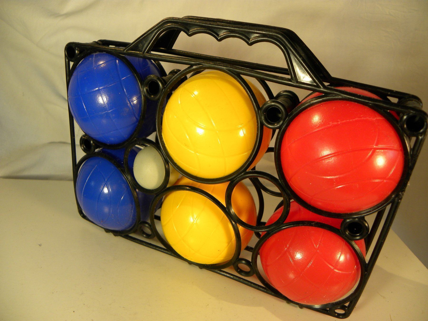 Spiele: Gut erhaltenes Boccia-Kugeln-Set – Gebraucht aus Reinach von Cargill 4