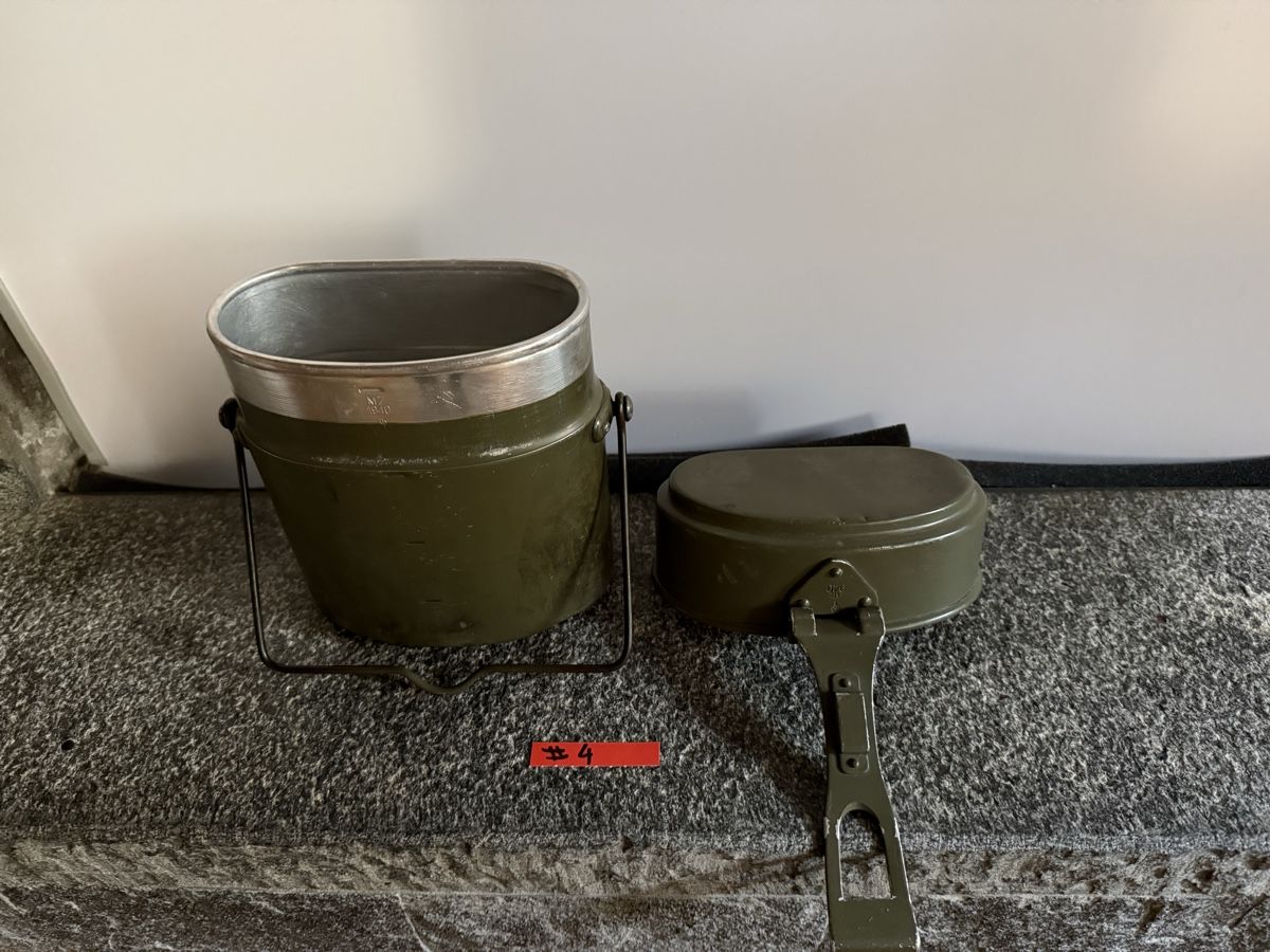 Cucine complete: Schweizer Armee gamelle WW2 1940 – Usato da Quinto venduto da Ticino_69
