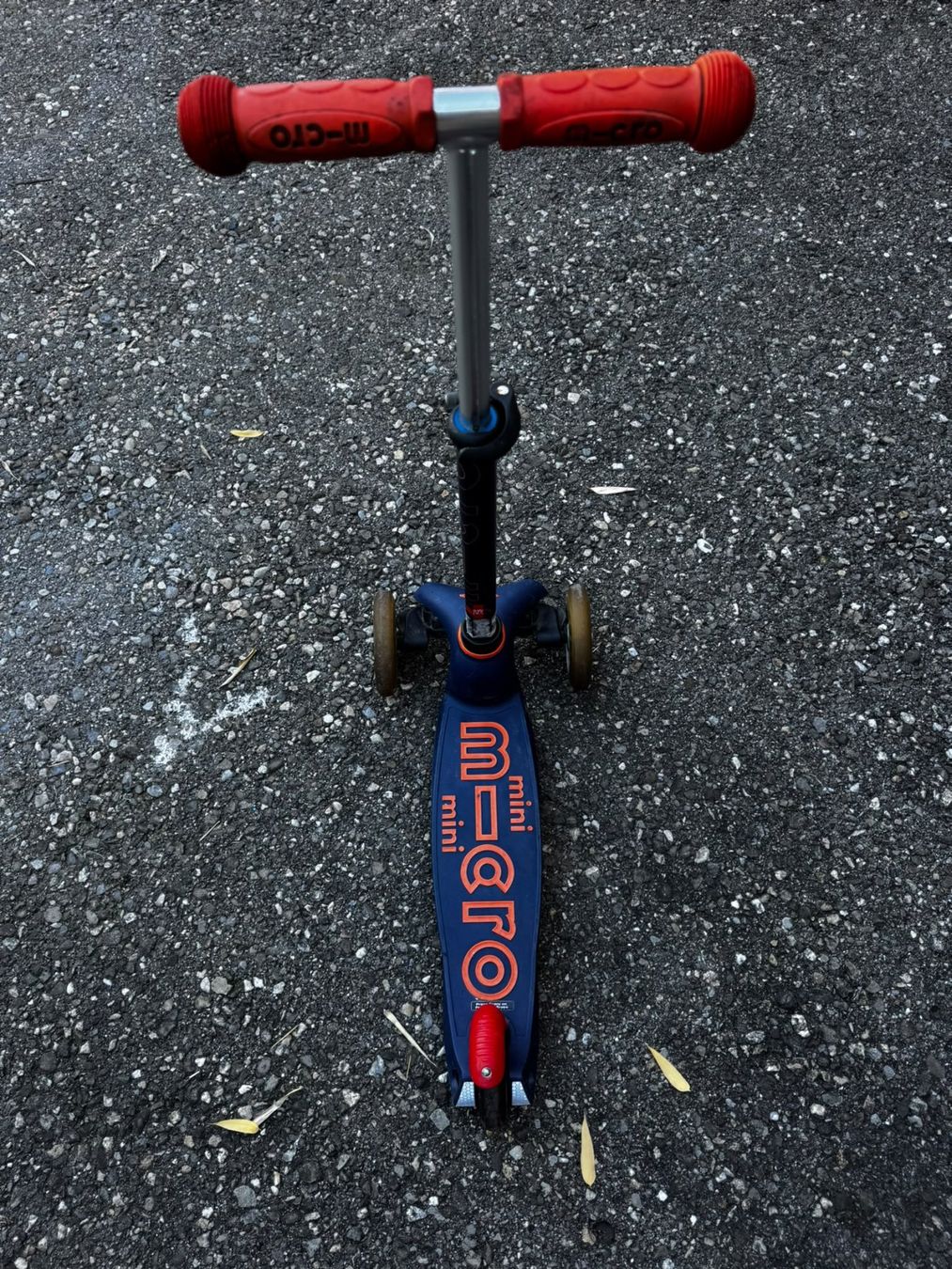 Micro Kickboard: Micro Mini Kinder-Trottinett blau 3 Räder – Usato da Ruswil venduto da Flipsy 4