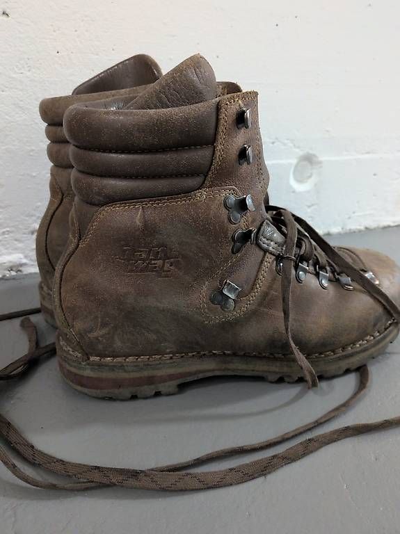 Chaussures hommes: Hanwag Bergschuh 43 – D'occasion à Bern par gko2027 1