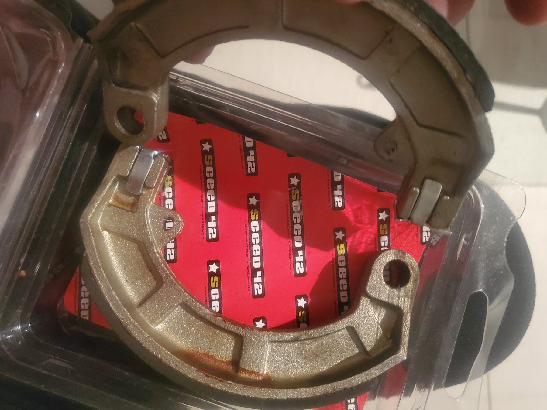 Vespa Tutti pezzi di ricambio per scooter: Bremsbacken Vespa hinten nos – Nuovo e nell'imballaggio originale da Balsthal venduto da redcarpet 7