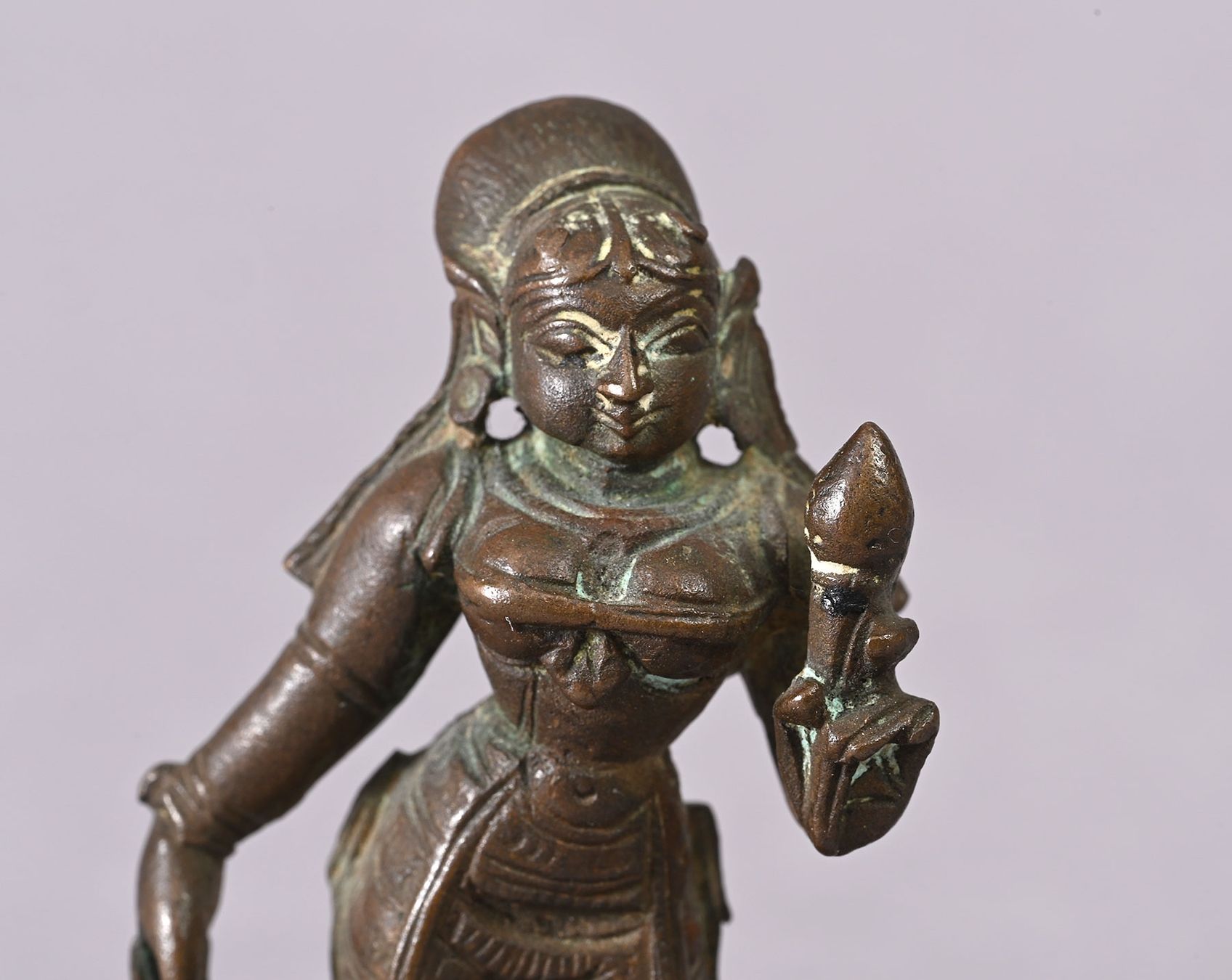 Sculture & Statue: Antike kleine Bronze Figur einer Sri Devi, Indien – Usato da Bern venduto da chamunda