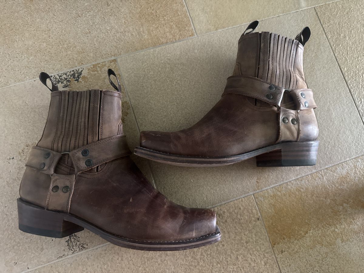 Scarpe da uomo: Stiefeletten Sendra Boots Grösse 43 mit Stiefelknecht – Usato da Zumikon venduto da 19monica75 1