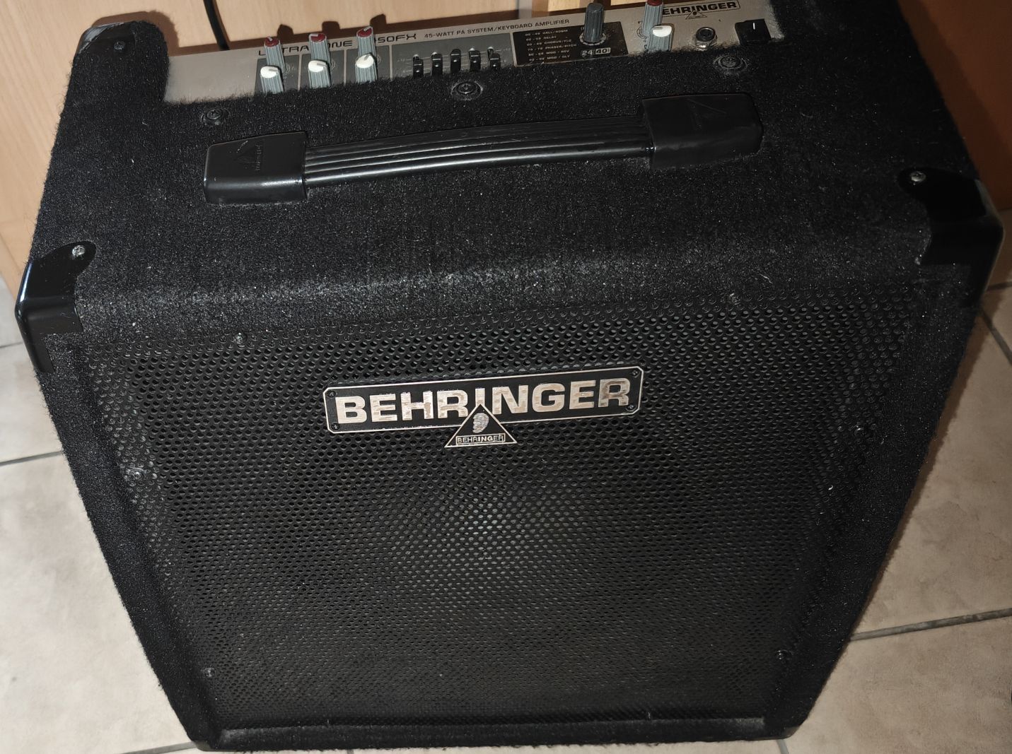 Behringer Amplificateurs: Behringer Amplifier – D'occasion à Boniswil par Alessio42