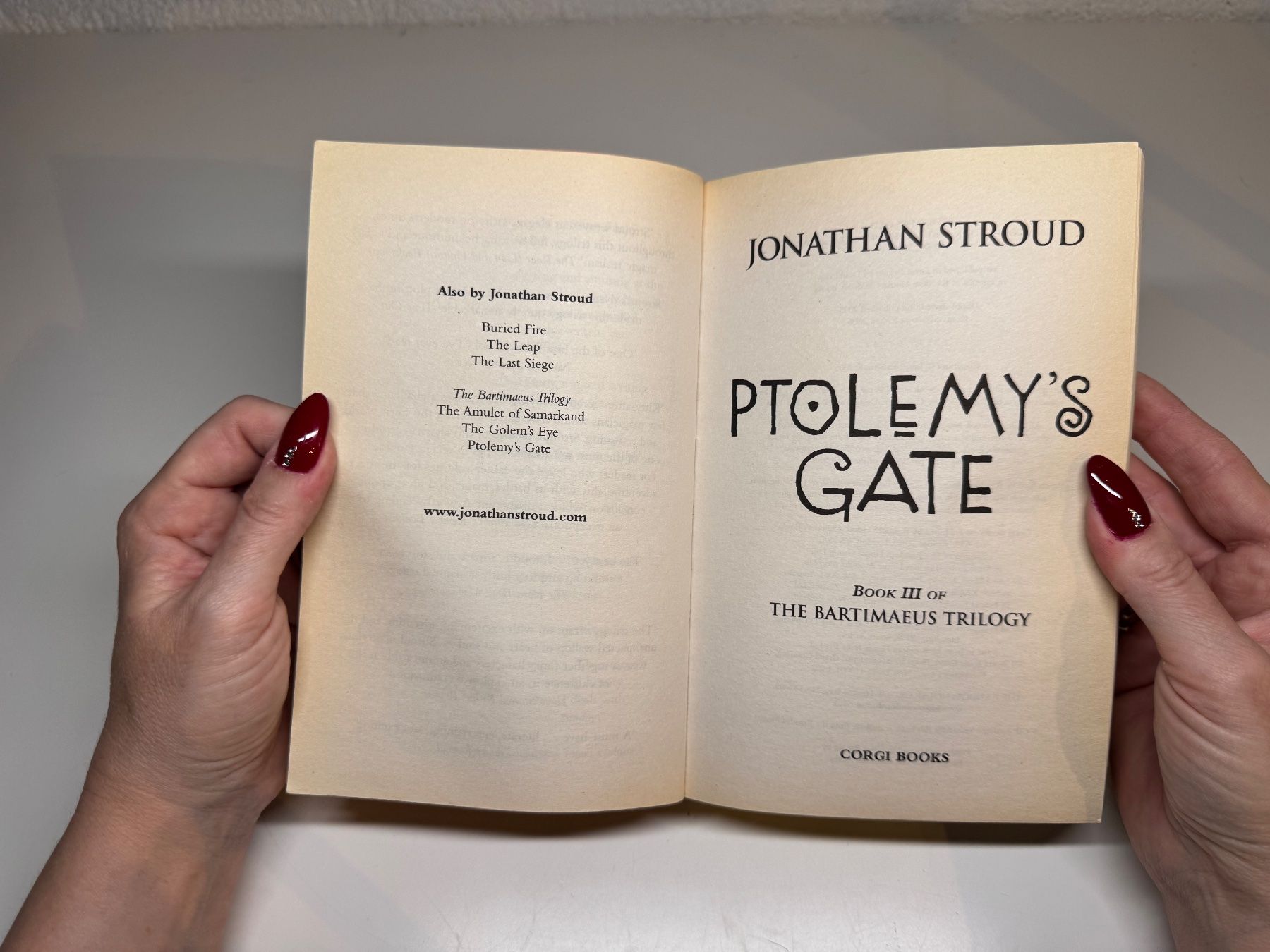 Libri: NOVEL: Jonathan Stround, Ptolemey's Gate – Usato da Grosswangen venduto da English_books 2