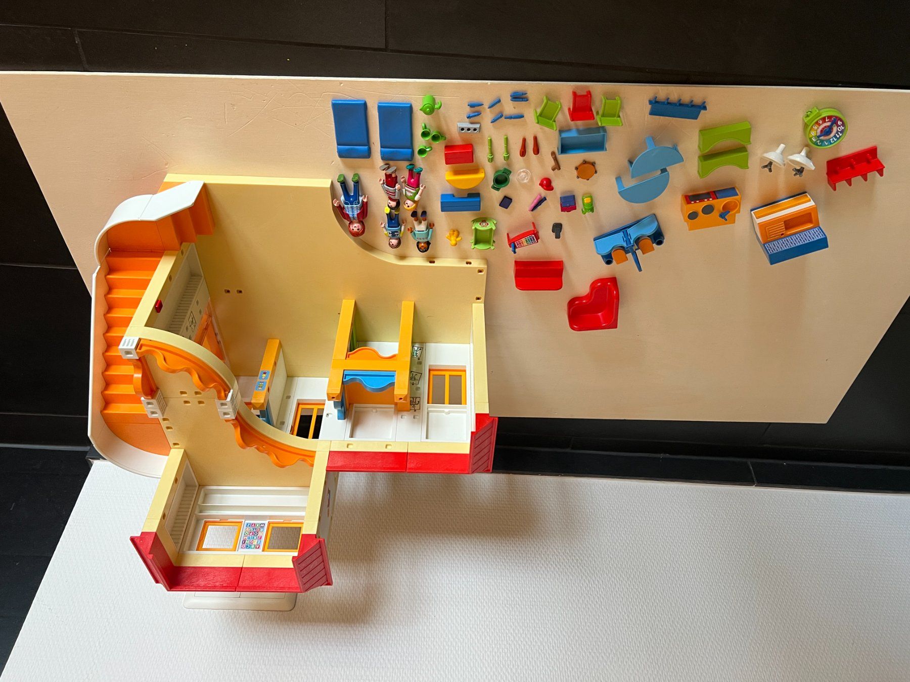 Playmobil Spielzeuge: Playmobil Kindergarten – Gebraucht aus Sonnental von sunnyside_m 1