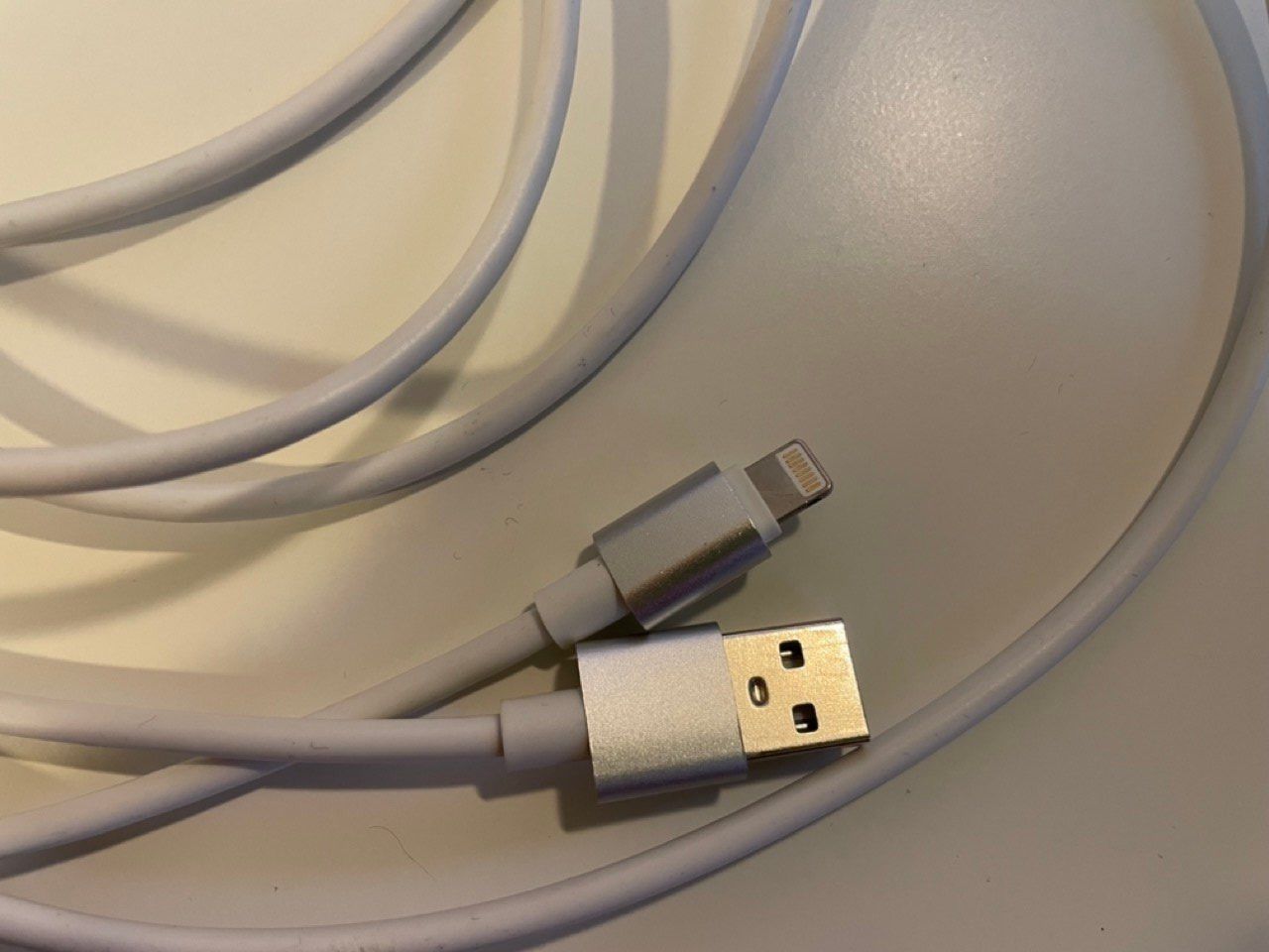 Adattatori: Lightning auf HDMI Adapter 1.5m – Usato da Bern venduto da Eliaz 1