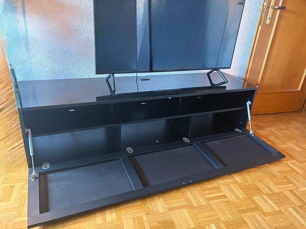 Mobili TV: TV- Möbel – Usato da Lengnau AG venduto da anj_ml6n 3