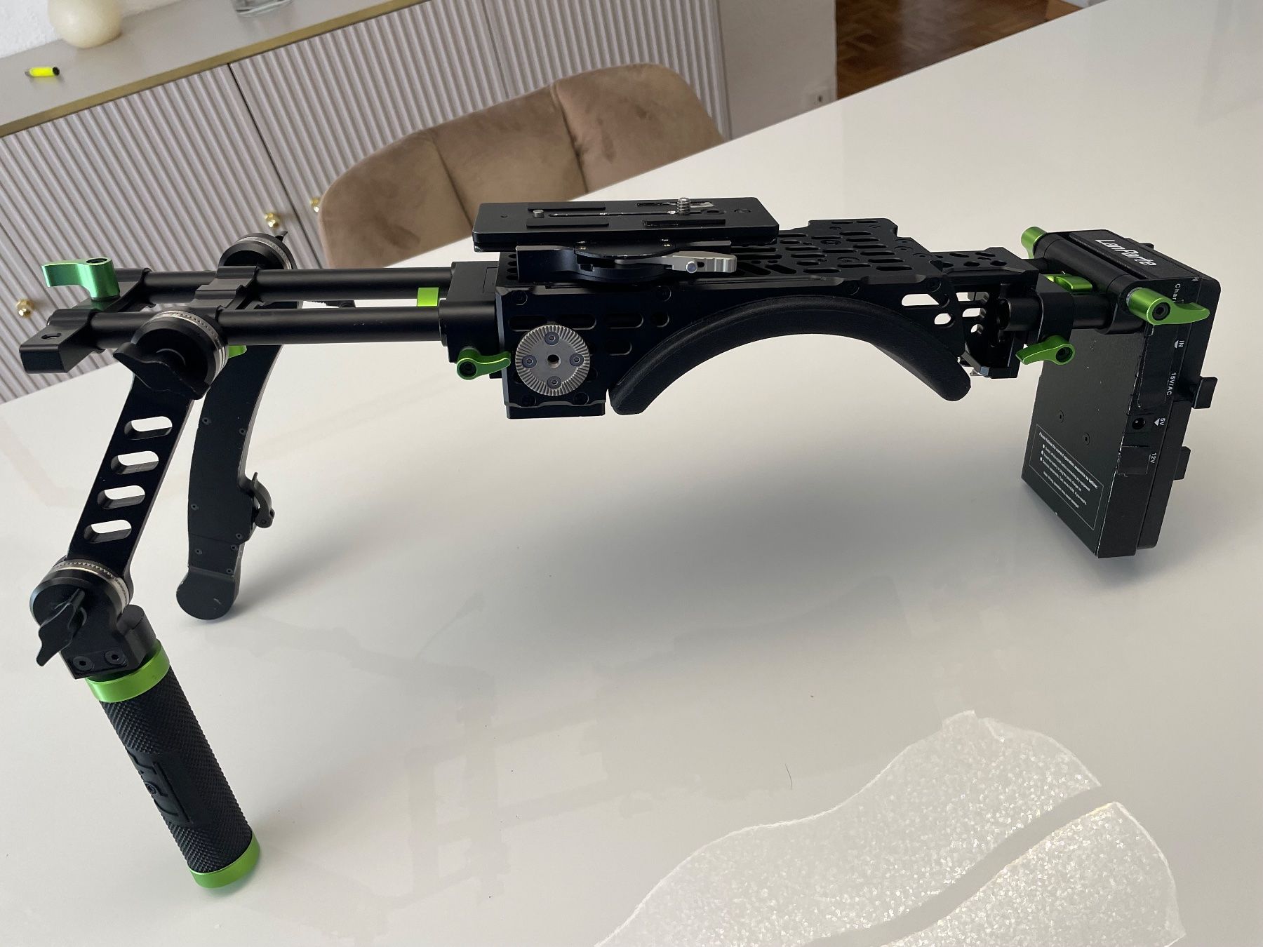 Videocamere: Shoulder Rig Lanparte for Blackmagic Ursa Mini 4k 4.6k Pro – Usato da Bottens venduto da 2Lens 4