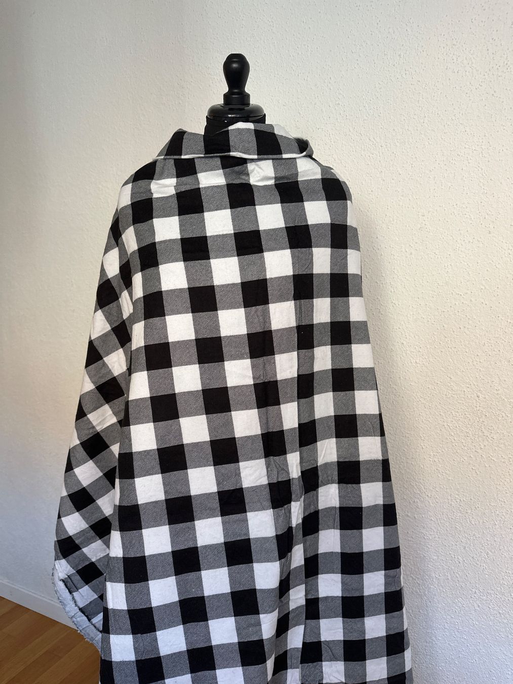 Stoffe: Sweatstoff 2,9m x 1,4m – Neu (gemäss Beschreibung) aus Bad Zurzach von Anabenae