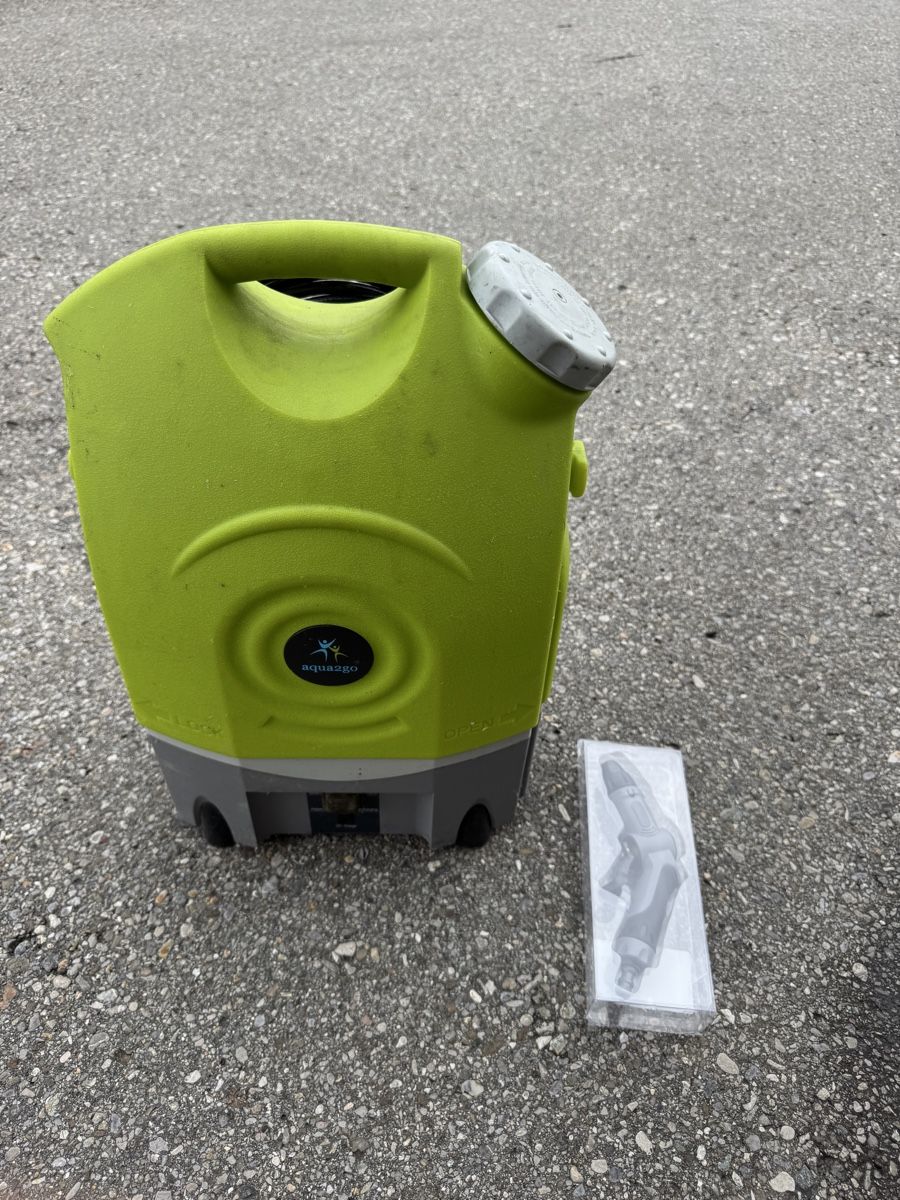 Nettoyeurs à haute pression: Aqua2go Druckreiniger mit Akku – D'occasion à Appenzell Steinegg par lor_7xsv