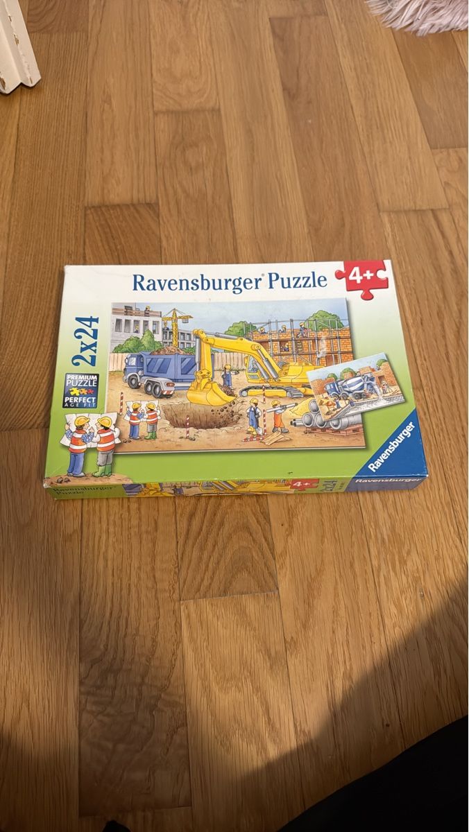 Ravensburger Puzzle: Ravensburger Kinderpuzzle Baustelle - 2x24 Teile – Usato da Glattfelden venduto da nur_xpw6