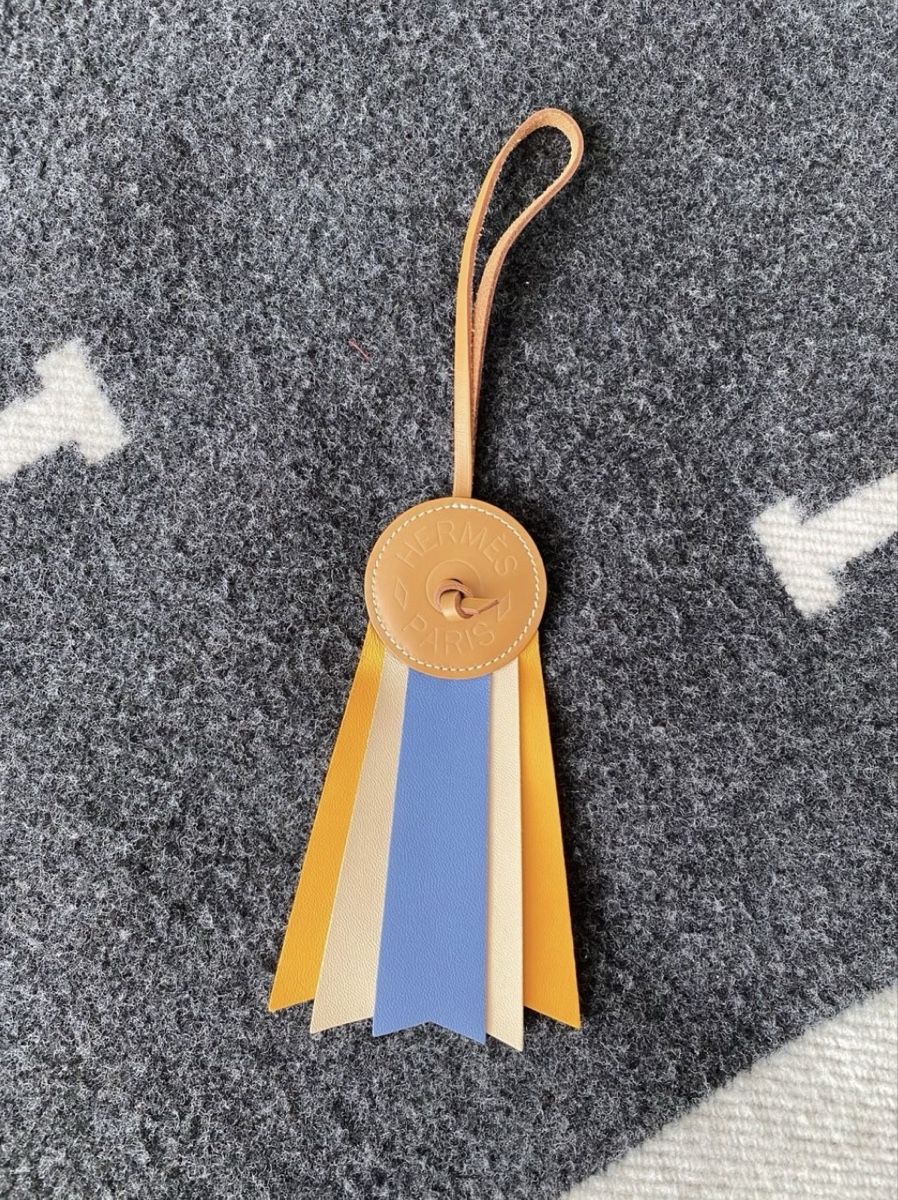 Hermès Borse da donna: Hermes Charm, neuwertig mit Originalverpackung – Nuovo (secondo la descrizione) da Zug venduto da Se_wb5d 2