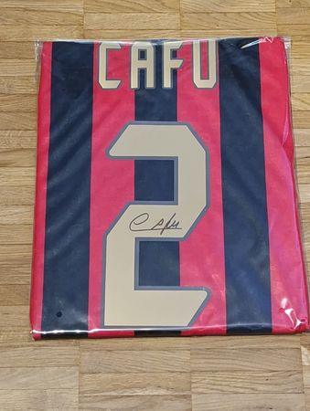 Milan Trikot #2 Cafu signiert mit Zertifikat 