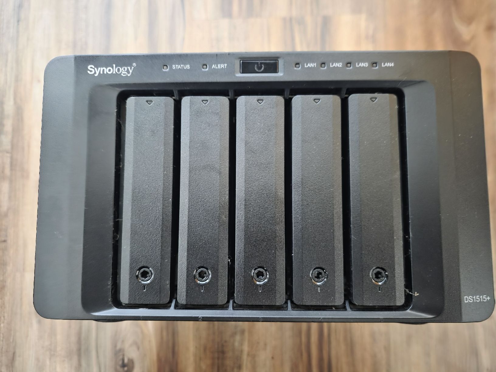 Synology Dischi rigidi: Synology DS1515+ 30TB – Usato da Villmergen venduto da Usedpc