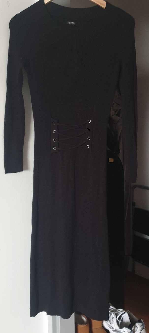 Guess Vestiti: GUESS raffiniertes Strickkleid Gr. XS – Usato da Frenkendorf venduto da Moon111