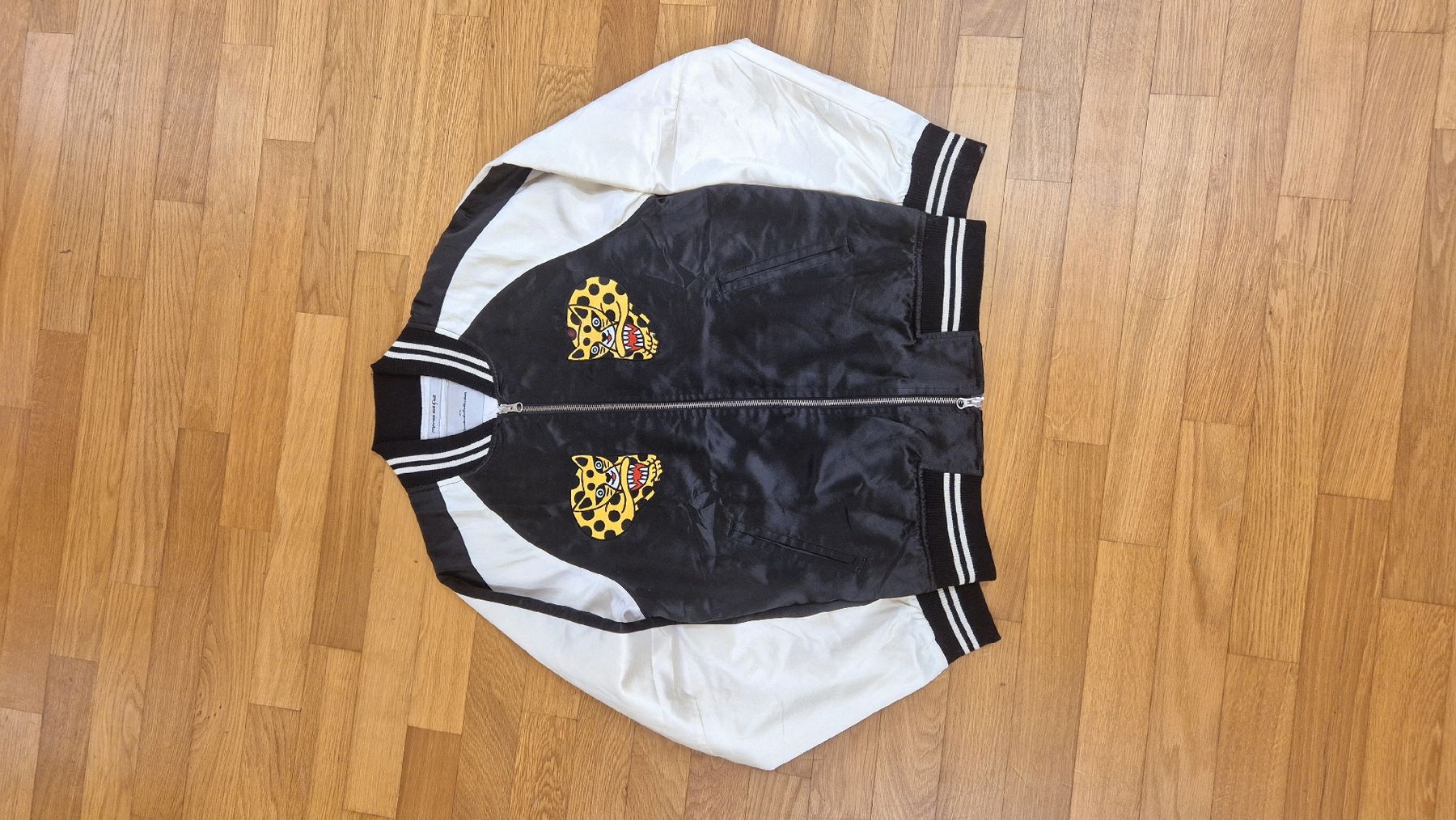 Giacche: sukajan jacket with embroidery – Usato da Sarnen venduto da Fashionstuff 1