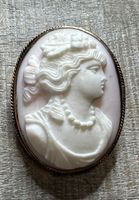 Muschelkamee Brosche/Anhänger Gelbgold 9kt