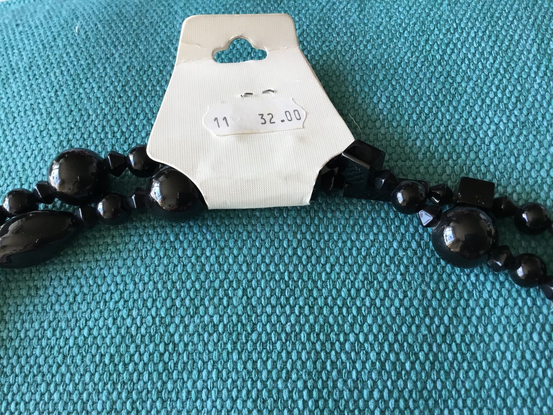 Catenine: Collier perles noires double rang ou long – Nuovo (secondo la descrizione) da Le Landeron venduto da nic_8hd5 2