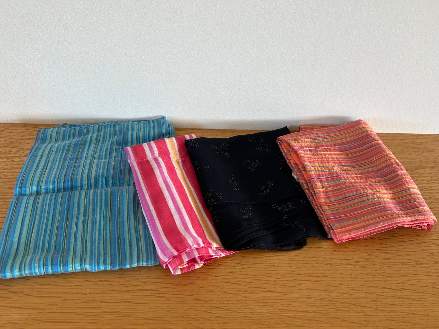 Foulards, Tücher & Schals: Sommerschal-Set ab 3.- – Gebraucht aus Horn von Mada72
