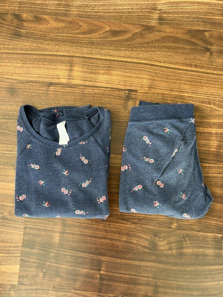 Négligés & Pyjamas: Pyjama Set blau mit Blumen, Size S – D'occasion à Muri b. Bern par SigridW 2