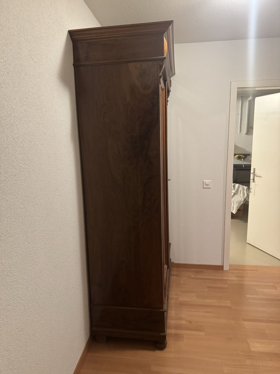 Armadi: Antiker Schrank  – Usato da Langnau am Albis venduto da pla_2vk5 2