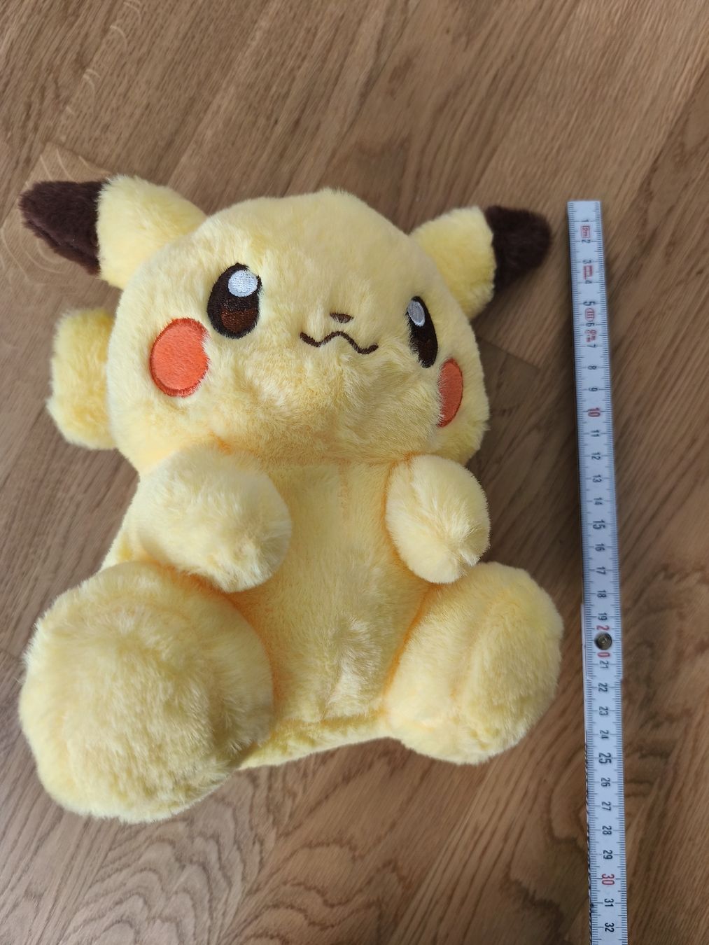 Pokémon Giocattoli: herziges Pokémon Pikachu Plüschtier – Nuovo (secondo la descrizione) da Näfels venduto da ChocolateMuffin 1