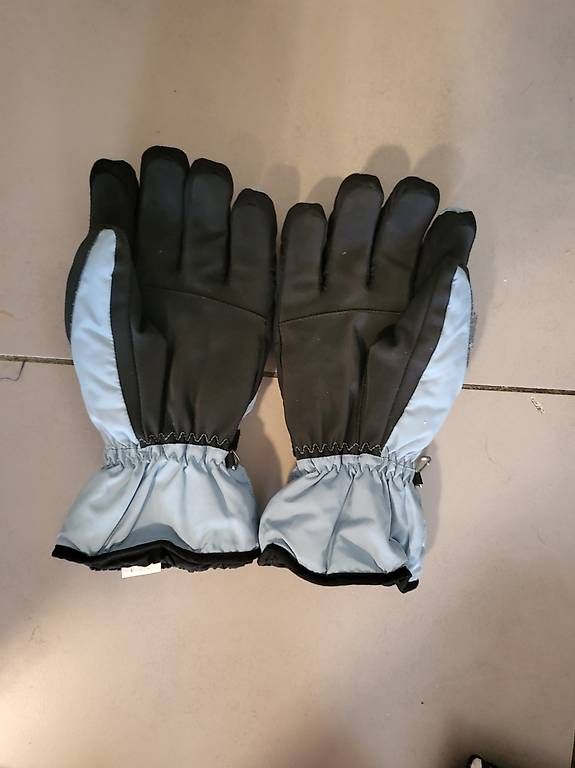 Gant Guanti & manicotti: Gants ski – Usato da Courtepin venduto da geindre 1