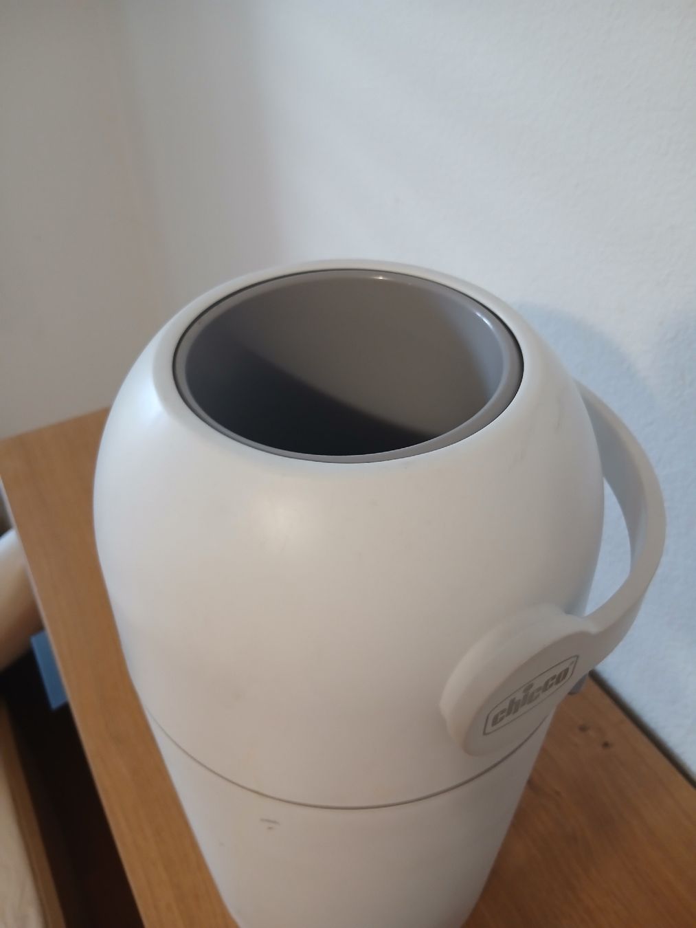 Chicco Poubelles: Chicco Windeleimer weiss guter Zustand – D'occasion à Effretikon par ann_mg5q 1