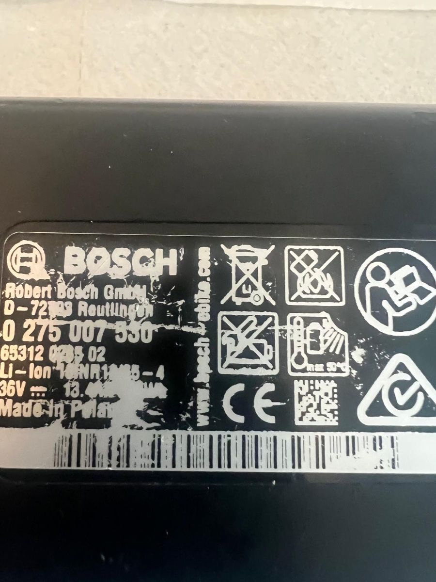 Bosch Batterie: Bosch E-Bike Akku Powerpack und Ladegerät – Usato da Winterthur venduto da N_pap 3