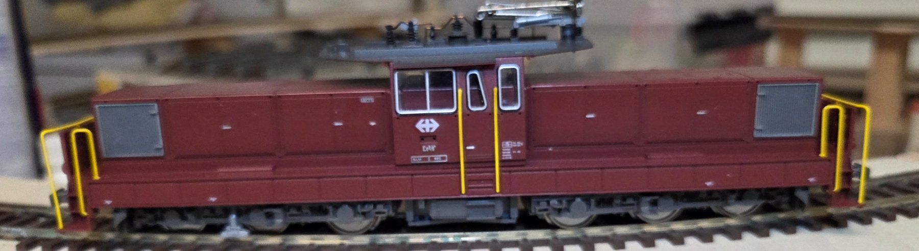 Hobbytrain Modellini di ferrovie: Hobbytrain 61660 SBB Ee 6/6 Dc analog – Usato da Lostallo venduto da Berto 3